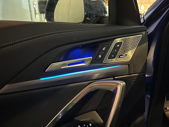 BMW iX1 21 of 30