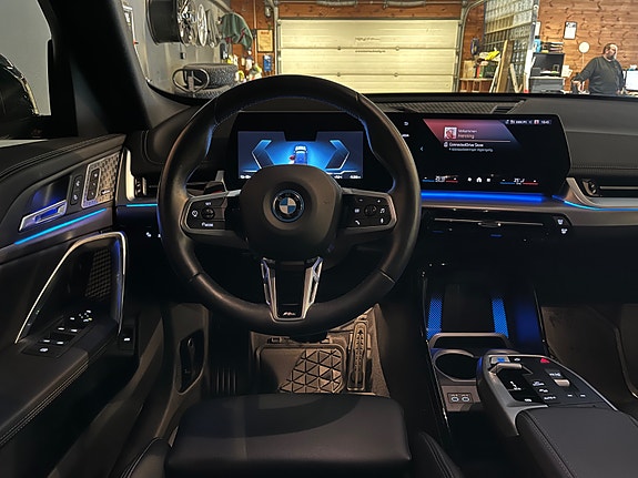 BMW iX1 16 of 30