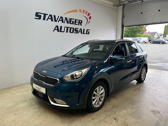 Kia Niro 2 of 29