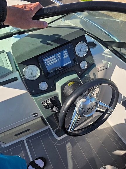 Nordkapp Avant 550 (2017) m/Evinrude 90hk 13 of 15