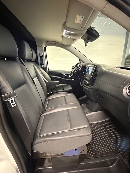 Mercedes-Benz Vito 119 18 of 25