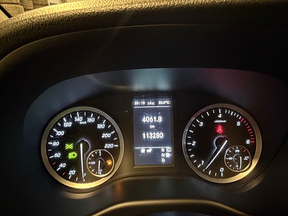 Mercedes-Benz Vito 119 21 of 25
