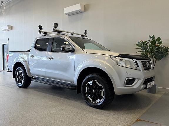 Nissan Navara 2 of 5