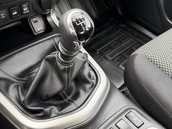 Nissan Navara 13 of 16