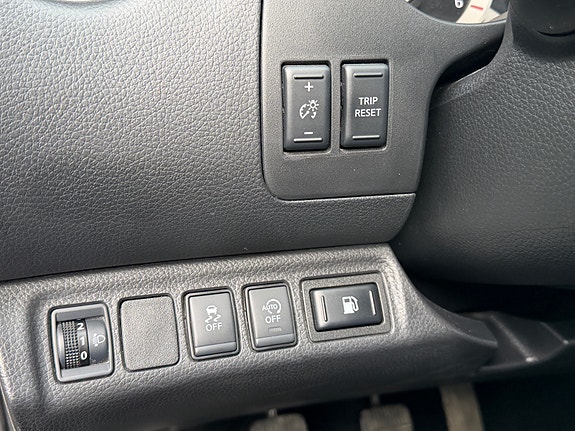 Nissan Navara 15 of 16