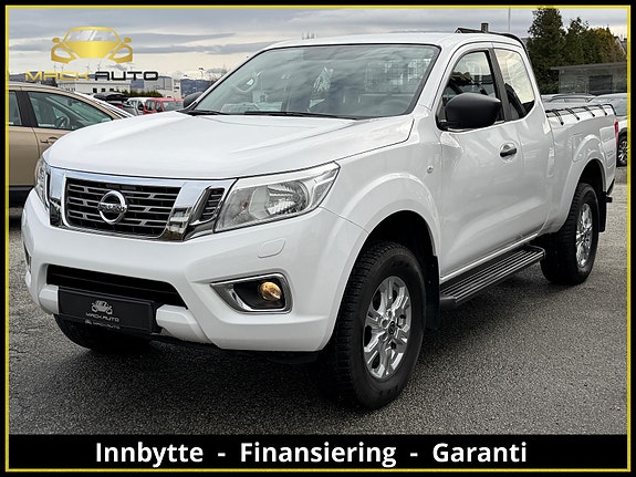 Nissan Navara 2 of 16