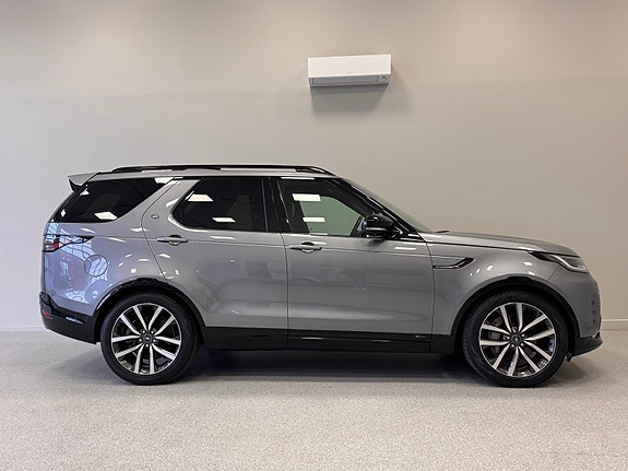 Land Rover Discovery 4 of 5