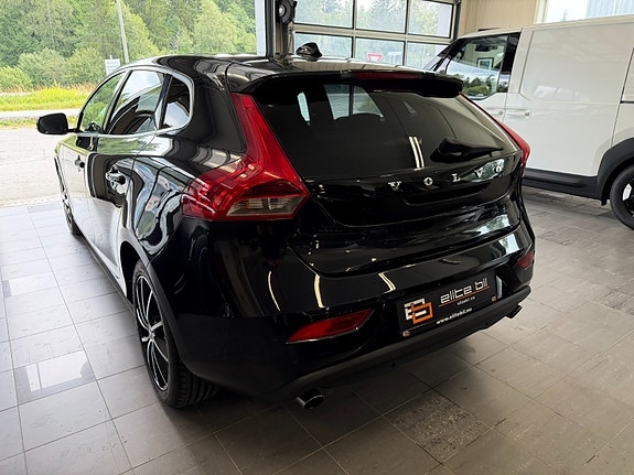 Volvo V40 5 of 5