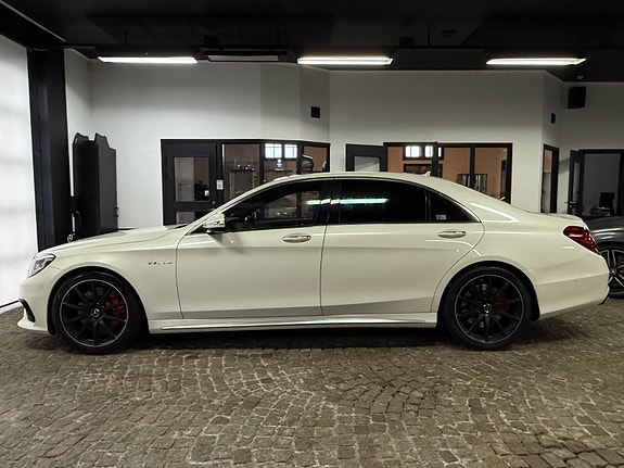 Mercedes-Benz S63 2 of 5
