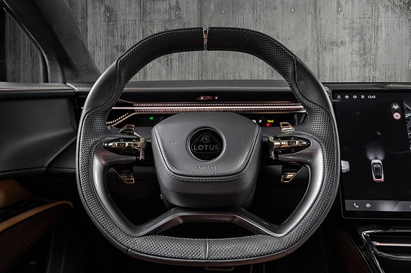 Lotus Eletre 27 of 30