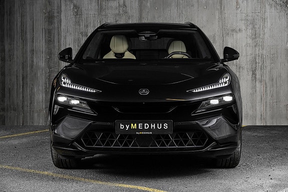 Lotus Eletre 5 of 5