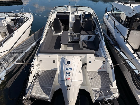 Finnmaster T8, ankervinsj, varmeapparat, Garmin 2 of 9