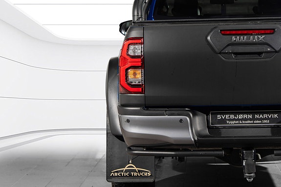 Toyota HiLux 5 of 30