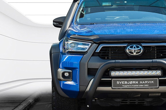 Toyota HiLux 3 of 30