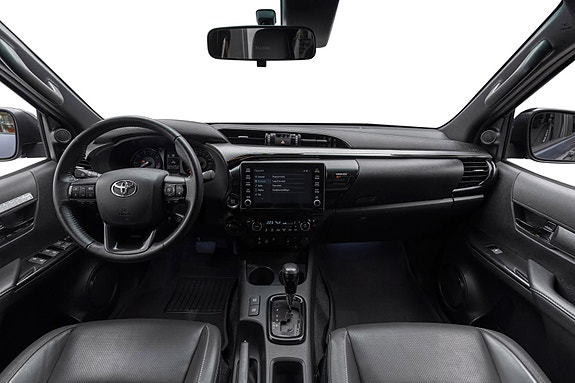 Toyota HiLux 22 of 30