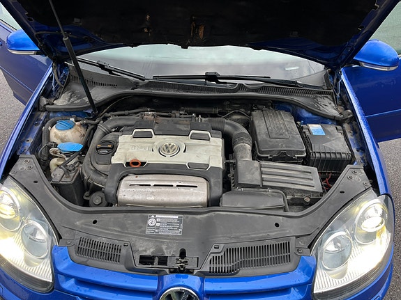 Volkswagen Golf V 12 of 27