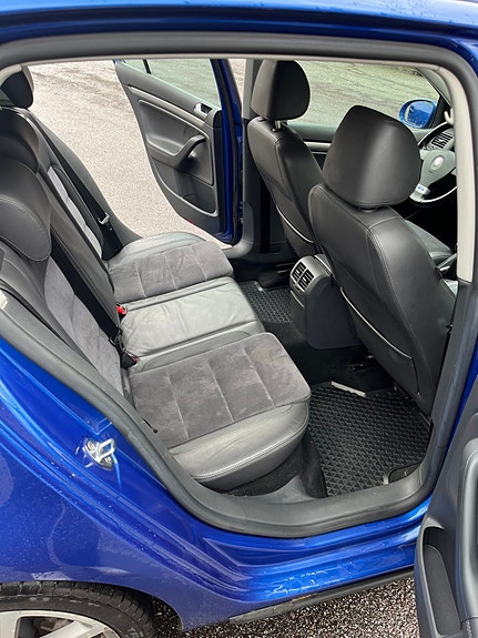 Volkswagen Golf V 9 of 27