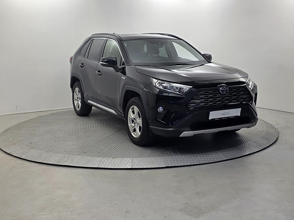 Toyota RAV4 3 of 5