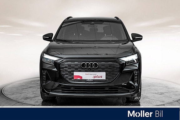 Audi Q4 e-tron 3 of 24