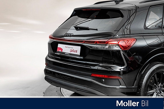 Audi Q4 e-tron 6 of 24