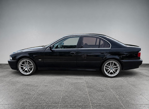 BMW 2 of 5