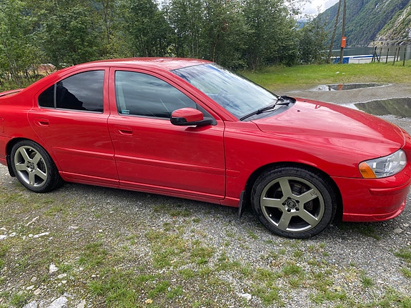 Volvo S60 5 of 5