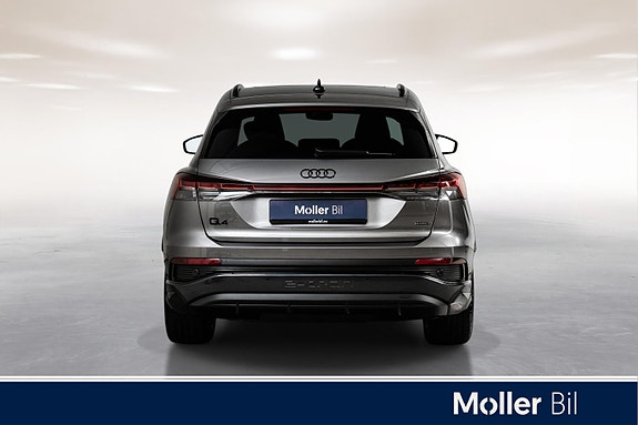 Audi Q4 e-tron 6 of 17
