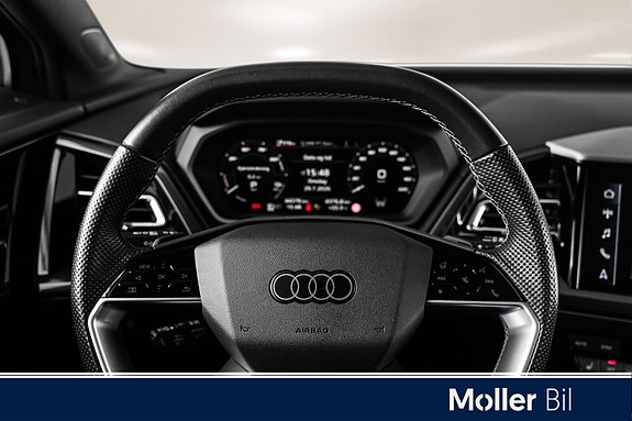 Audi Q4 e-tron 9 of 17