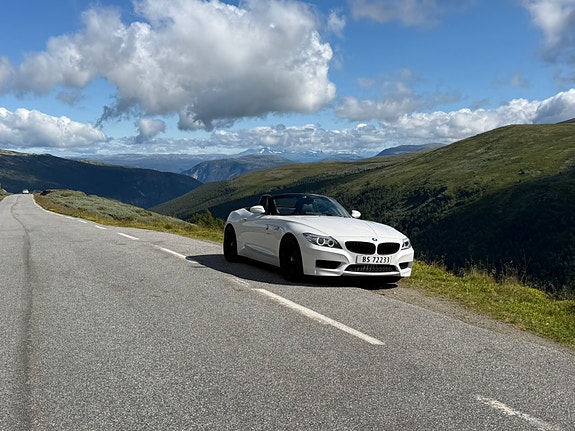 BMW Z4 2 of 5