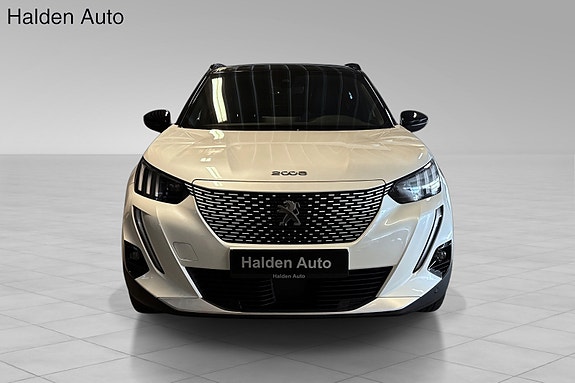 Peugeot e-2008 2 of 5