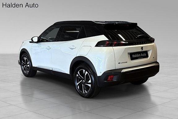 Peugeot e-2008 7 of 19