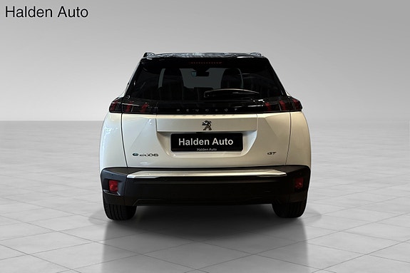 Peugeot e-2008 6 of 19
