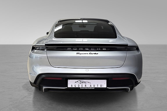 Porsche Taycan 13 of 30