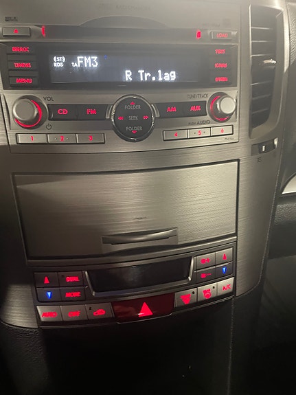 Subaru Legacy 20 of 29
