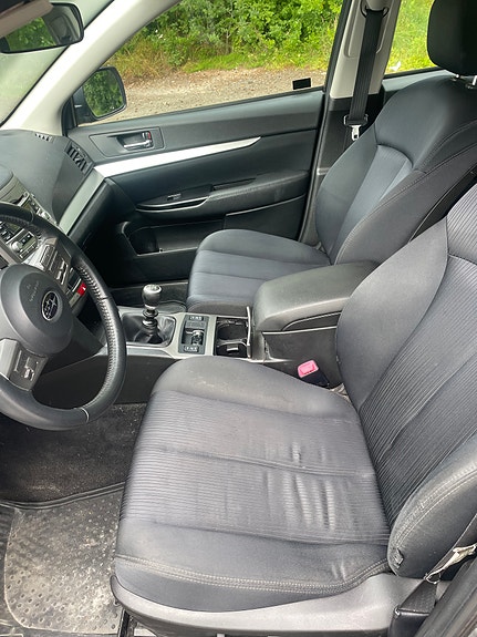 Subaru Legacy 7 of 29