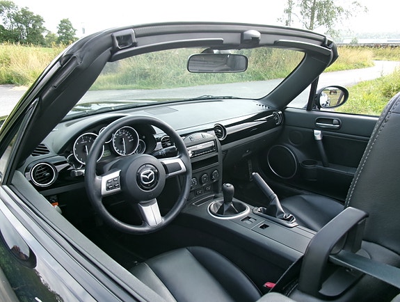 Mazda MX-5 8 of 14