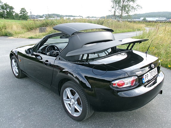 Mazda MX-5 6 of 14