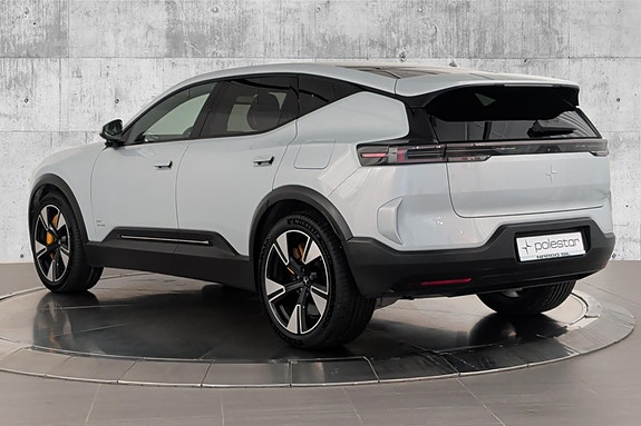 Polestar 3 8 of 30