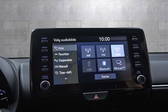 Toyota Yaris Cross 16 of 28