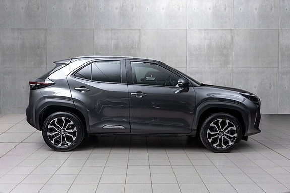 Toyota Yaris Cross 6 of 28