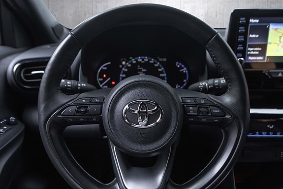 Toyota Yaris Cross 10 of 28