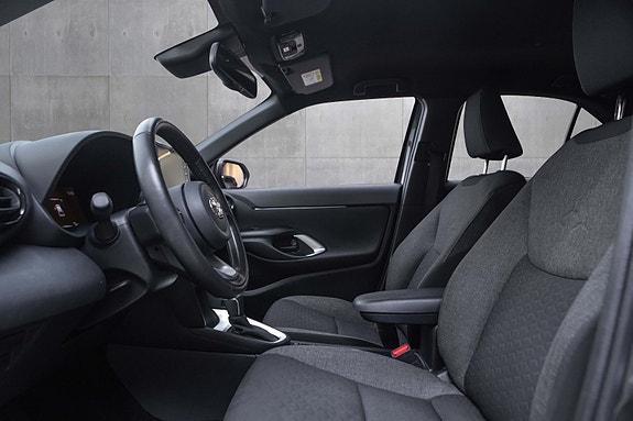 Toyota Yaris Cross 21 of 28