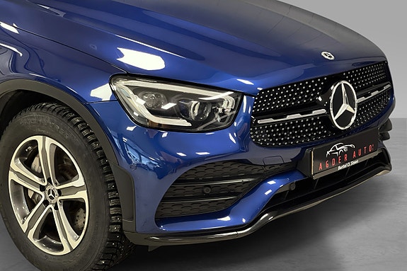 Mercedes-Benz GLC300 e 6 of 30