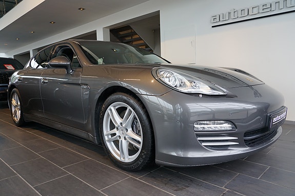 Porsche Panamera 3 of 20