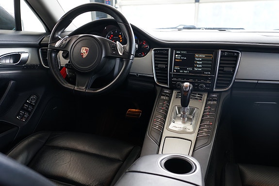 Porsche Panamera 14 of 20