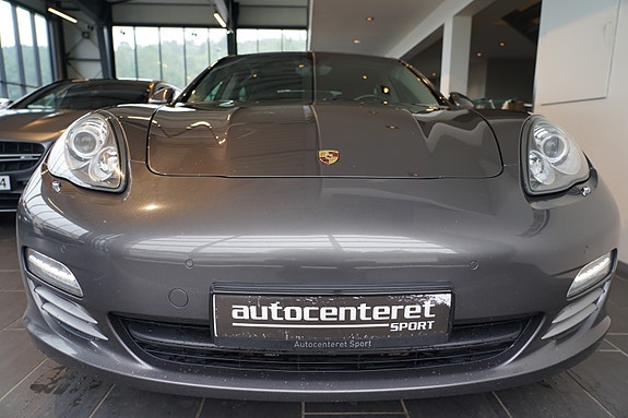 Porsche Panamera 4 of 20