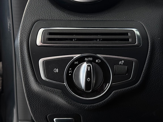 Mercedes-Benz C220 d 26 of 30