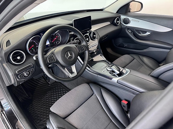 Mercedes-Benz C220 d 12 of 30