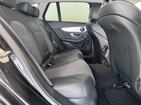 Mercedes-Benz C220 d 24 of 30