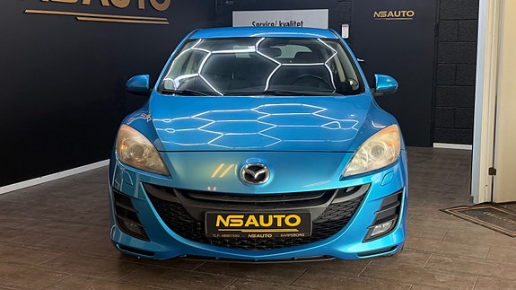 Mazda 3 2 of 5